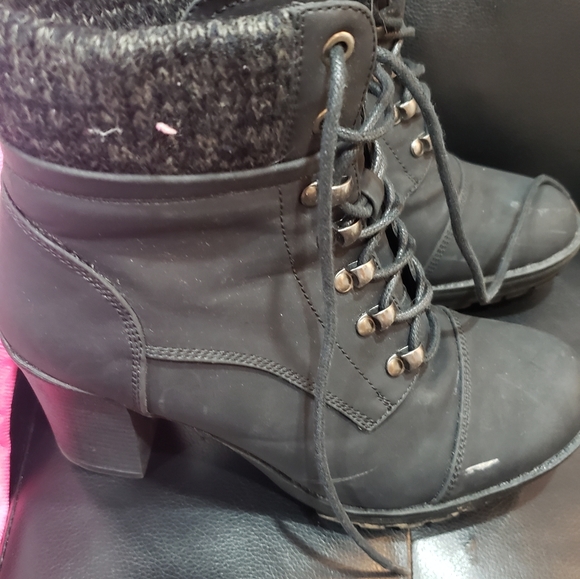 Unicorn slippers,  boots and sandles - Picture 10 of 10